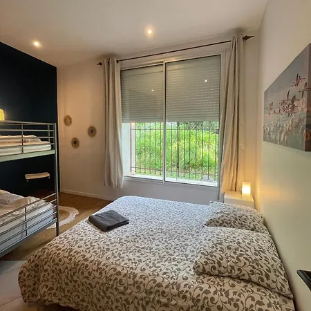 Holiday home Authentique Mas Provencal Entre Et Camargue